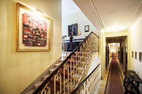 International au Lac