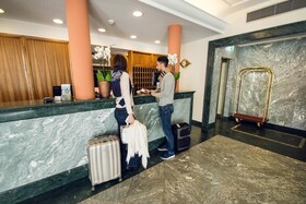 International au Lac