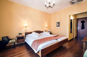 International au Lac