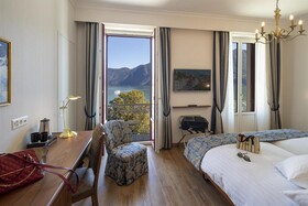 International au Lac