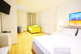 Lac Hotel