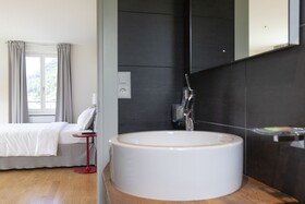 Lac Hotel