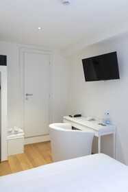 Lac Hotel