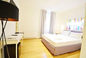 Lac Hotel