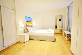 Lac Hotel