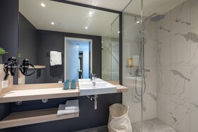 Radisson Hotel & Suites Zurich