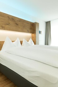 Jet Hotel Zurich Airport