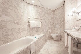 EMA House Hotel Suites