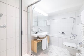 EMA House Serviced Apartments Florastrasse 26