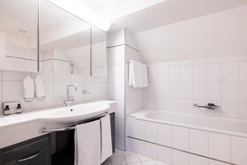 EMA House Serviced Apartments Florastrasse 26