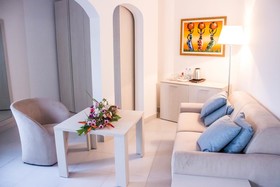 Conciergerie Hotel White House