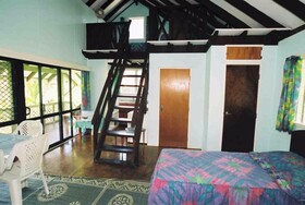 Gina's Garden Lodges