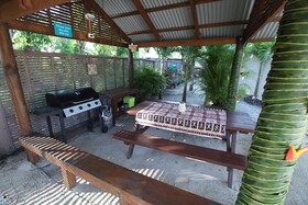 Coral Sands Apartments