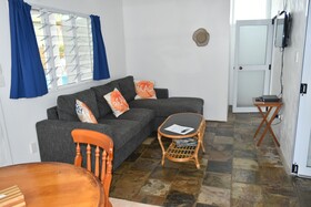 White House Apartments