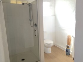 White House Apartments