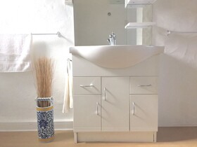 White House Apartments