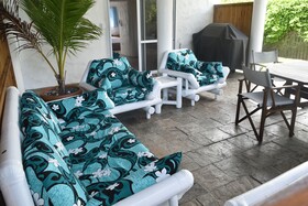 White House Apartments