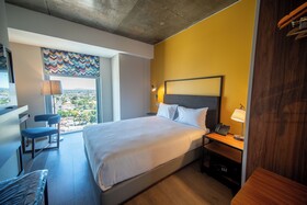 Tru by Hilton Chillan Ferrat