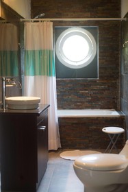 Punta Piedras Lodge & Marina