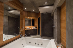 Hotel AWA