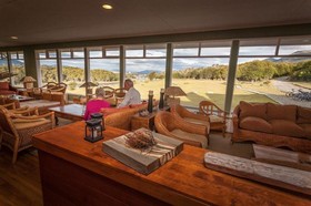 Lakutaia Lodge