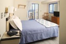 MR. Mar Suites