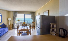 MR. Mar Suites