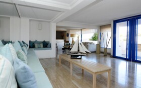 MR. Mar Suites