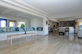 MR. Mar Suites
