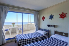 MR. Mar Suites