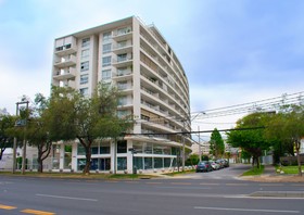 Carmelitas Contemporary II