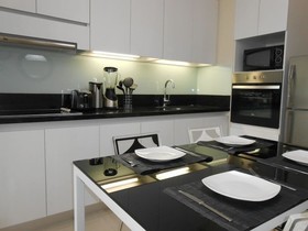 Carmelitas Contemporary II