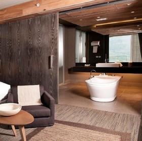 Enjoy Santiago Hotel del Valle