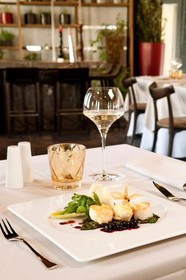 Enjoy Santiago Hotel del Valle