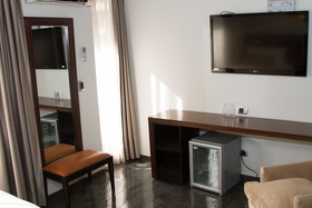 GEN Rooms