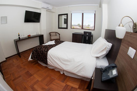 Hotel Plaza Ñunoa