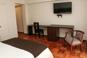 Hotel Plaza Ñunoa