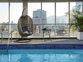 Hotel Pullman Santiago El Bosque