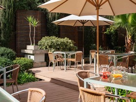 Hotel Pullman Santiago El Bosque