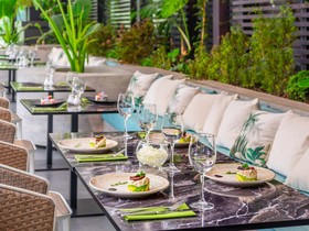 Hotel Pullman Santiago El Bosque