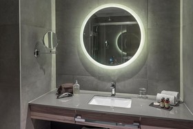 Hotel Pullman Santiago El Bosque