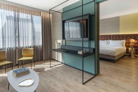 Hotel Pullman Santiago El Bosque