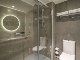 Hotel Pullman Santiago El Bosque