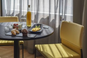 Hotel Pullman Santiago El Bosque
