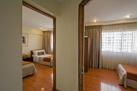RQ Hotel Dacarlo