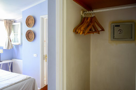 Vilafranca Petit Hotel