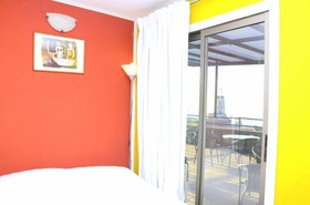 Casa Ferrari 406