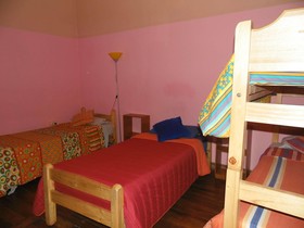 Hostal Tricontinental