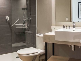 Pullman Vina del Mar San Martín