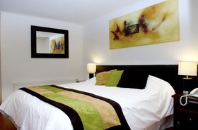 Rent a Home Boutique